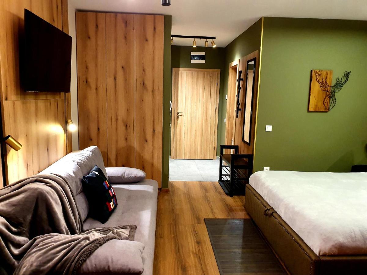 בורובץ Pinewood Ang Luxurious Apartment A32 מראה חיצוני תמונה