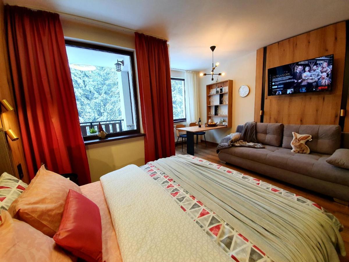 בורובץ Pinewood Ang Luxurious Apartment A32 מראה חיצוני תמונה