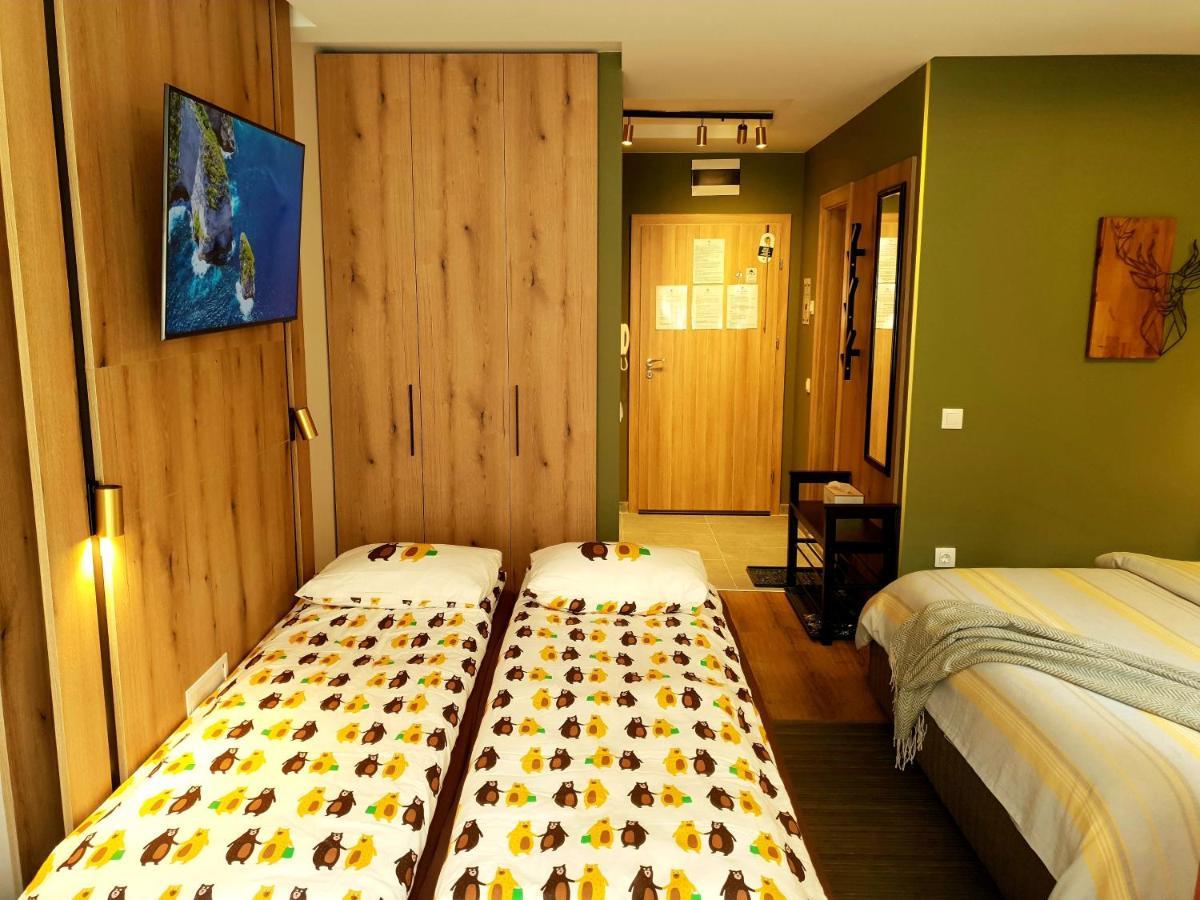 בורובץ Pinewood Ang Luxurious Apartment A32 מראה חיצוני תמונה