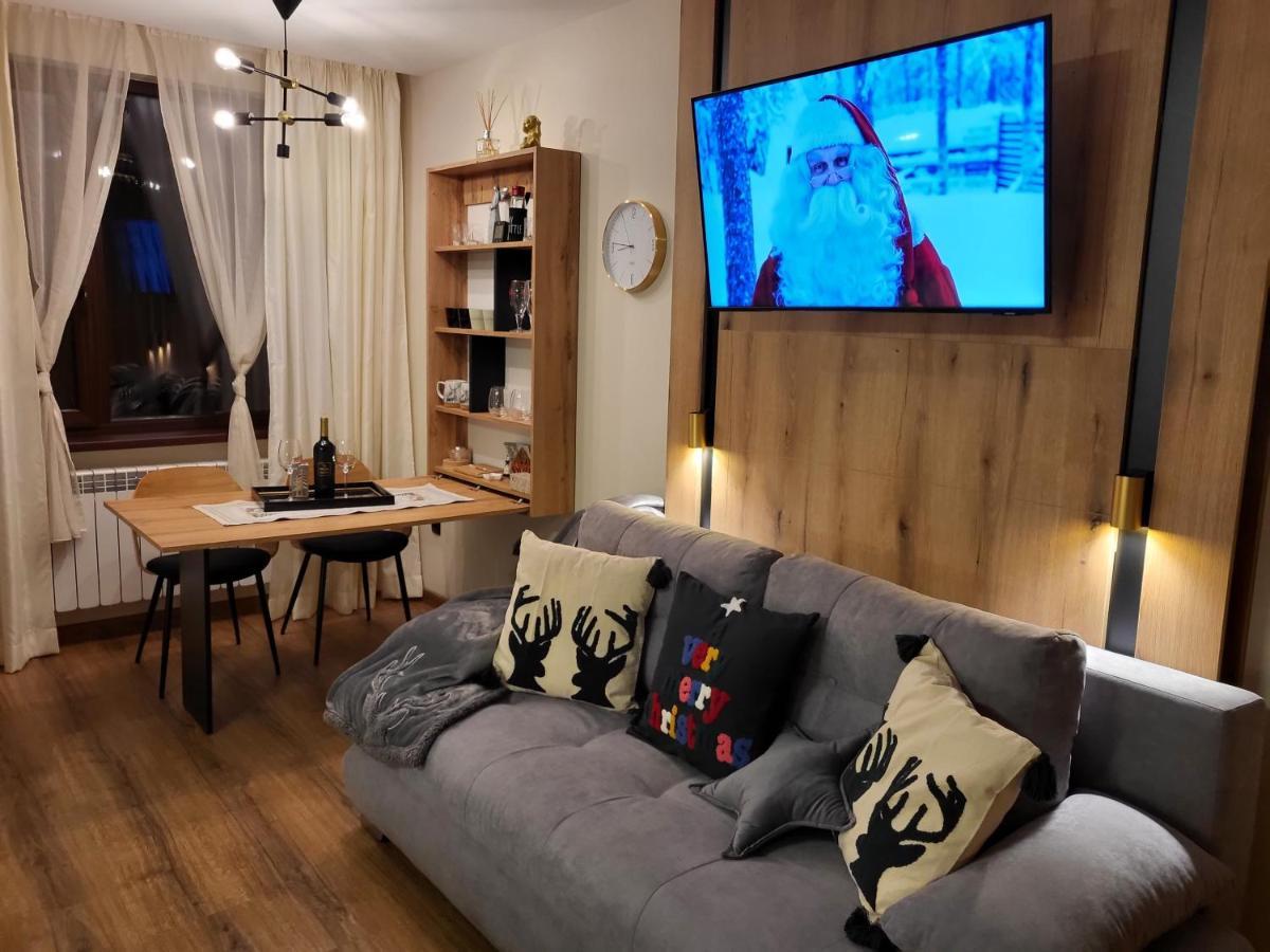 בורובץ Pinewood Ang Luxurious Apartment A32 מראה חיצוני תמונה