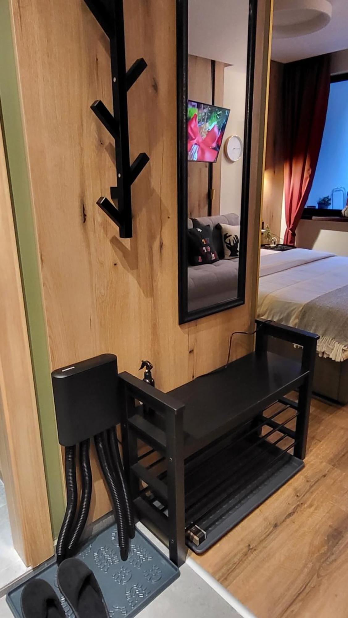בורובץ Pinewood Ang Luxurious Apartment A32 מראה חיצוני תמונה