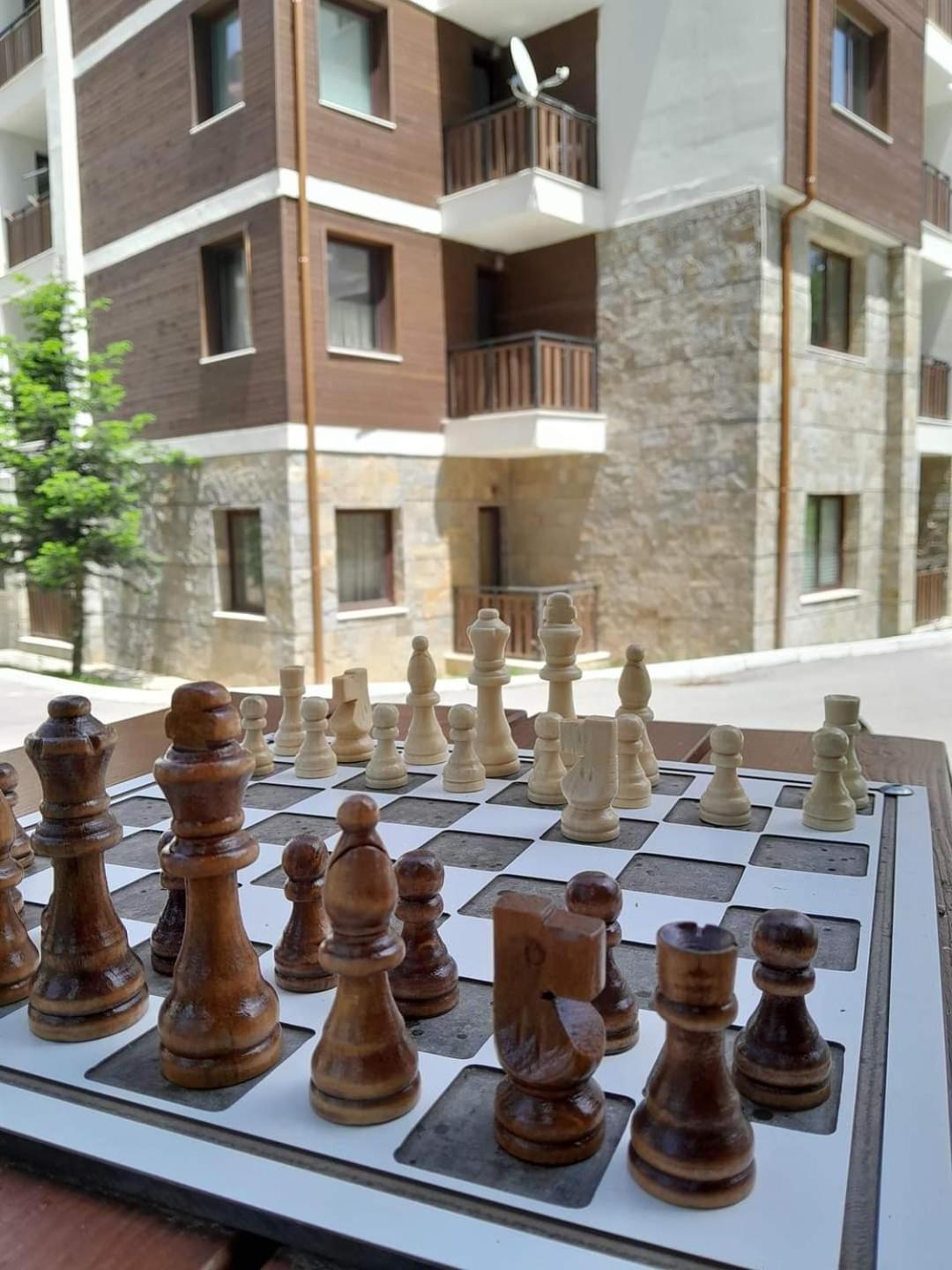בורובץ Pinewood Ang Luxurious Apartment A32 מראה חיצוני תמונה